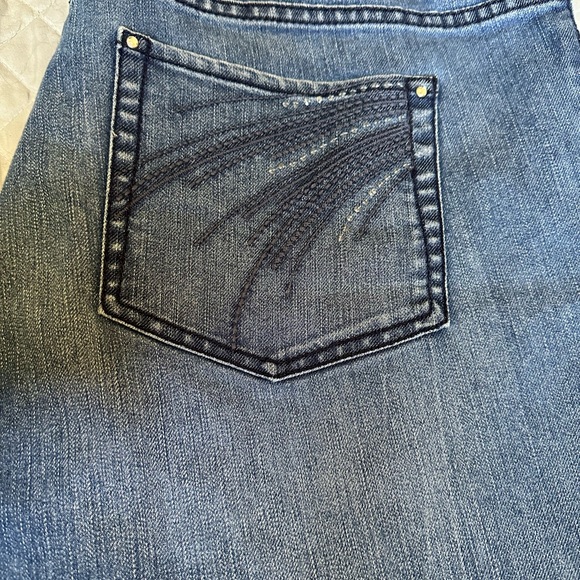 🍉Denver Hayes crop jeans lightweight, stretchy 18 x 22 GUC - Picture 4 of 15
